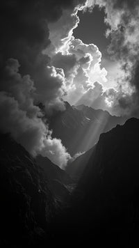 Dark And Moody Landscape With Sunlight Piercing Through Clouds Creating A Effect On The Mountain Below — Stock Photo