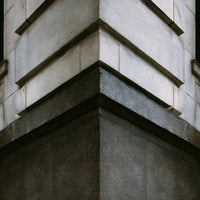 Architectural Detail In Urban Setting — Stock Photo