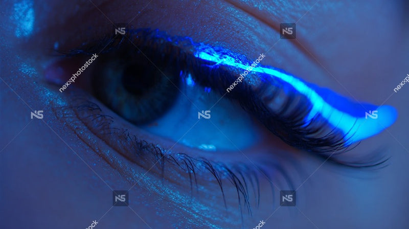 Close Up Of A Person S Eye With Blue Makeup Showcasing The Vibrant Color And Detail Of The Makeup Application — Stock Photo