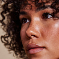 Curly Haired Woman — Stock Photo