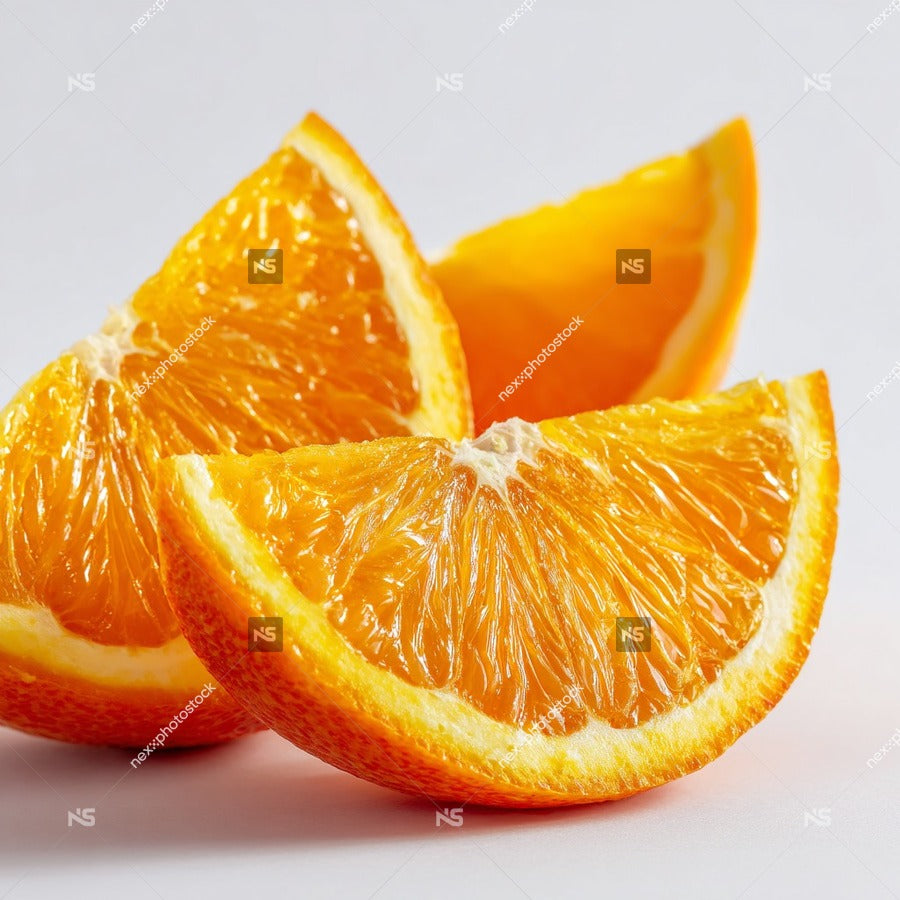 Three Sliced Oranges Cut In Half And Arranged In A Triangular Formation On A White Background — Stock Photo