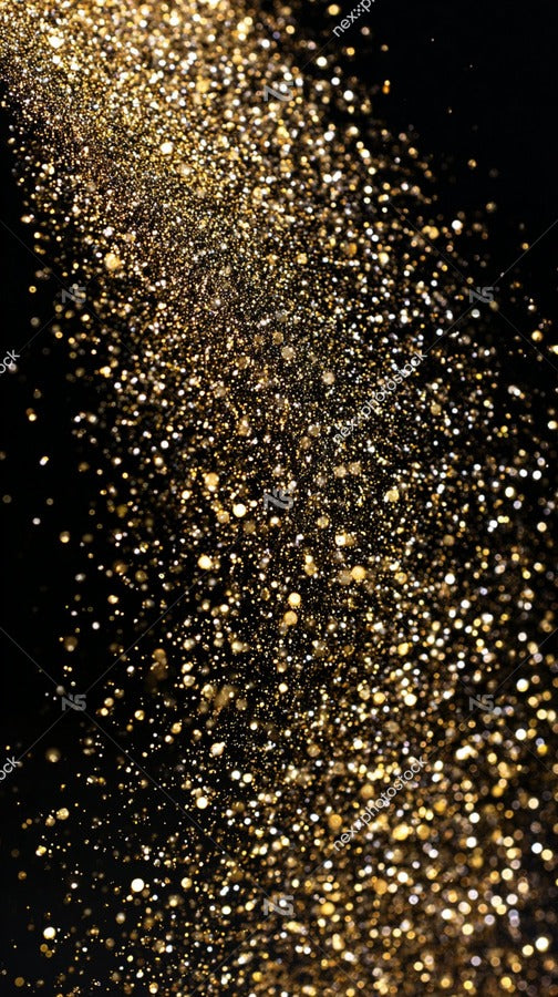Glittering Gold Confetti In Close Up With A Focus On The Sparkling Particles And Bokeh Effect From The Camera S Depth Of Field — Stock Photo