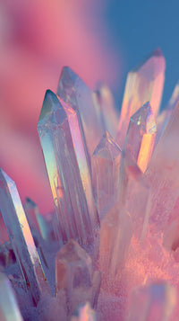 Crystalline Formations In A Vibrant Display Of Pink And Purple Hues Showcasing The Intricate Structure And Unique Beauty Of These Natural Wonders — Stock Photo