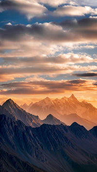 awe inspiring mountain range under a radiant sunset showcasing the breathtaking beauty of nature s grandeur - Stock Video