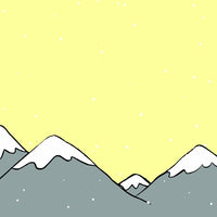 Snow Capped Mountain Range With A Yellow Sky Background — Stock Vector