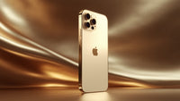 Shows An Apple Iphone 14 With A Gold Case Which Is Prominently Displayed Against A Blurred Background — Stock Photo