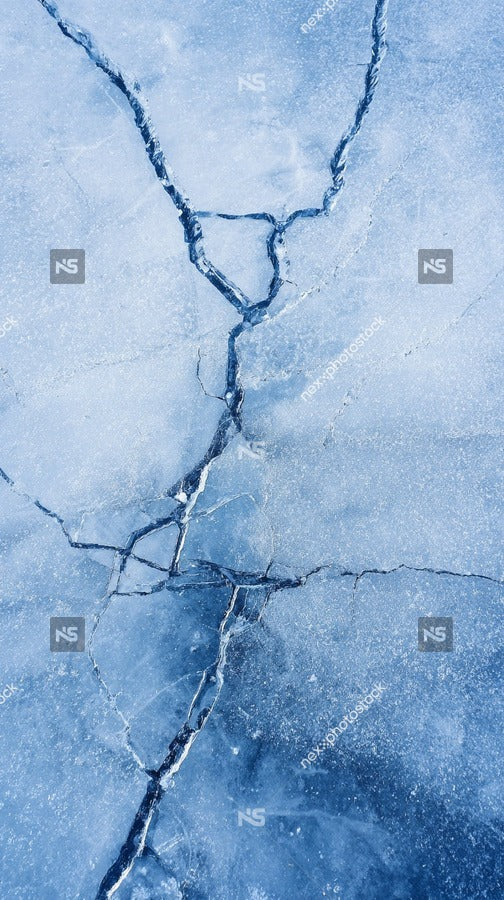 Cracks In Icy Surface — Stock Photo