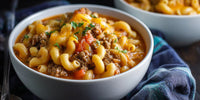 Creamy Macaroni And Cheese Served In Two Bowls With One Bowl Placed On Top Of The Other — Stock Photo