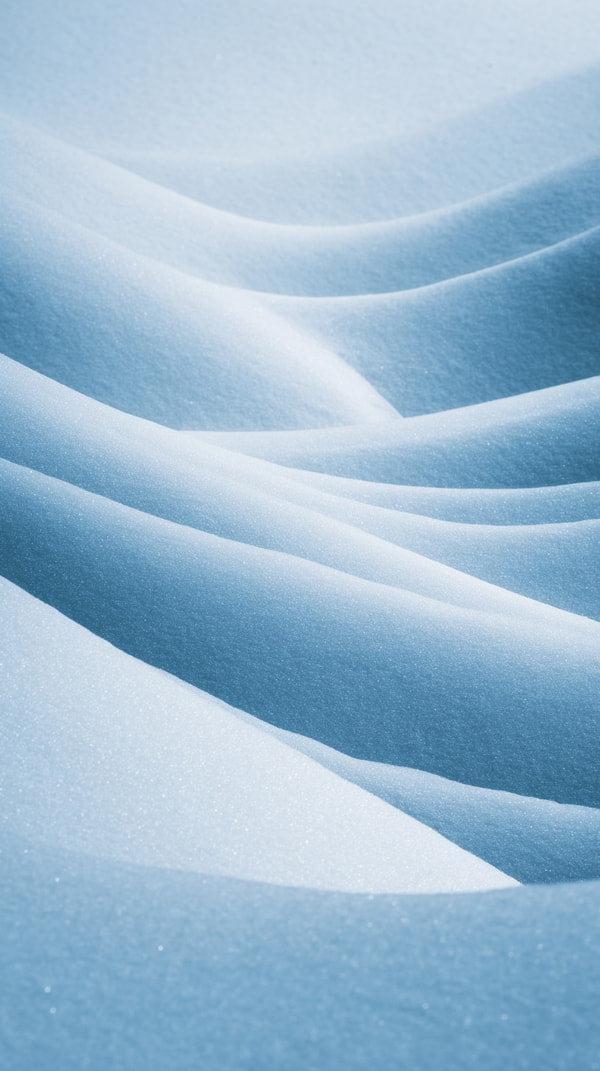 Snow Covered Landscape With Undulating Patterns Of Snow Creating A Sense Of Depth And Texture — Stock Photo