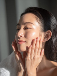 Skincare Routine Woman Applying Face Mask — Stock Photo